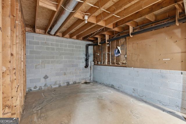 708 Robert Way, Powder Springs, GA 30127