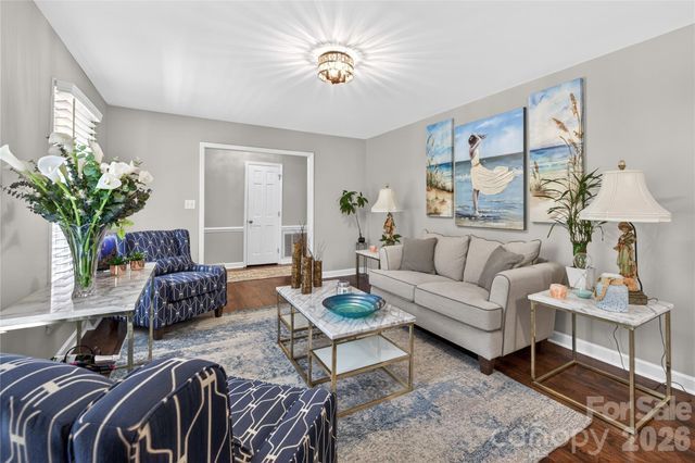 3231 Windrow Lane, Matthews, NC 28105