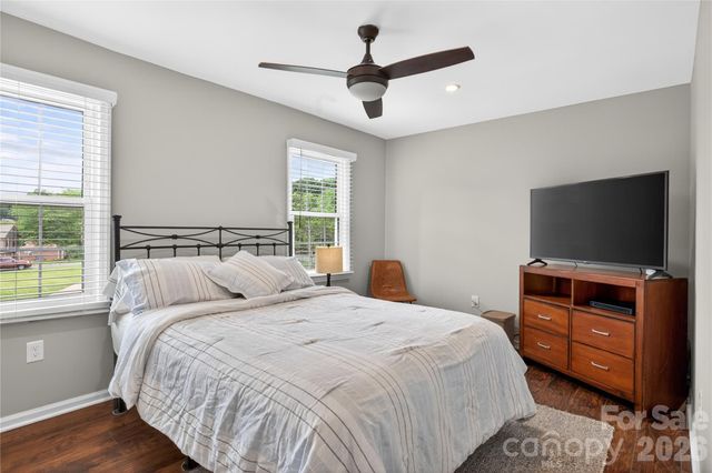3231 Windrow Lane, Matthews, NC 28105
