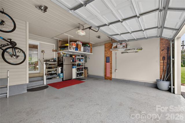3231 Windrow Lane, Matthews, NC 28105