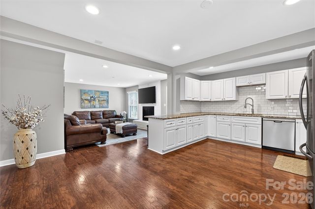 3231 Windrow Lane, Matthews, NC 28105