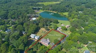3231 Windrow Lane, Matthews, NC 28105