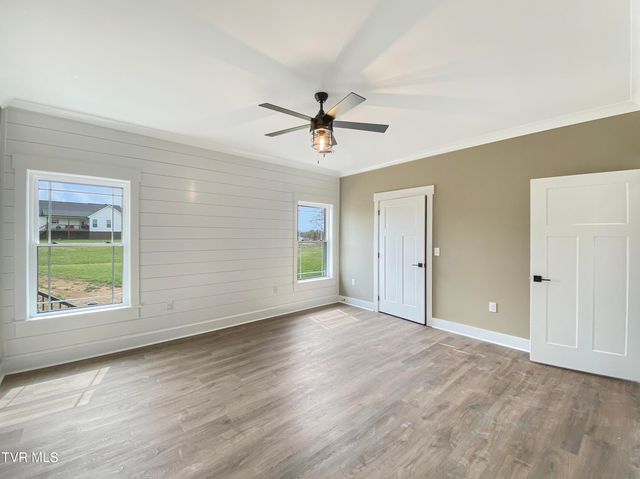 100 Green Lawn Avenue, Greeneville, TN 37743