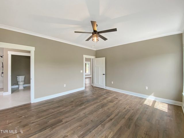 100 Green Lawn Avenue, Greeneville, TN 37743