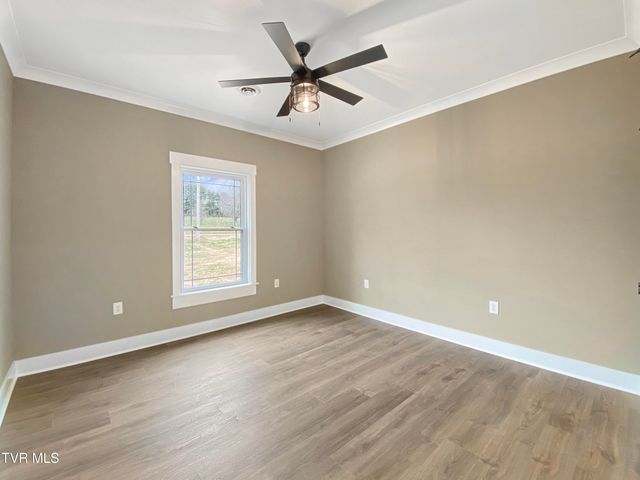 100 Green Lawn Avenue, Greeneville, TN 37743