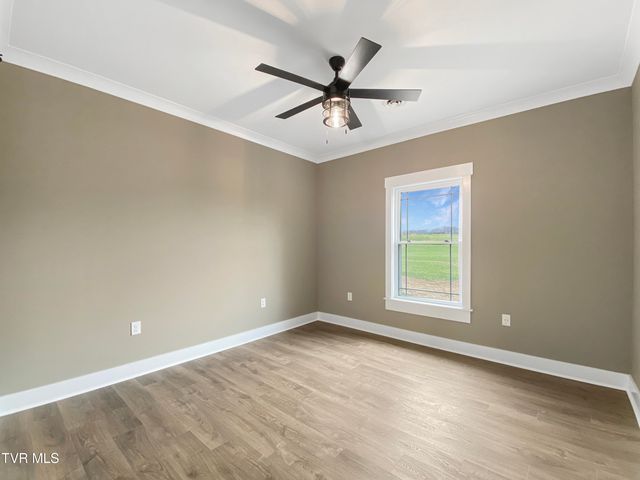 100 Green Lawn Avenue, Greeneville, TN 37743