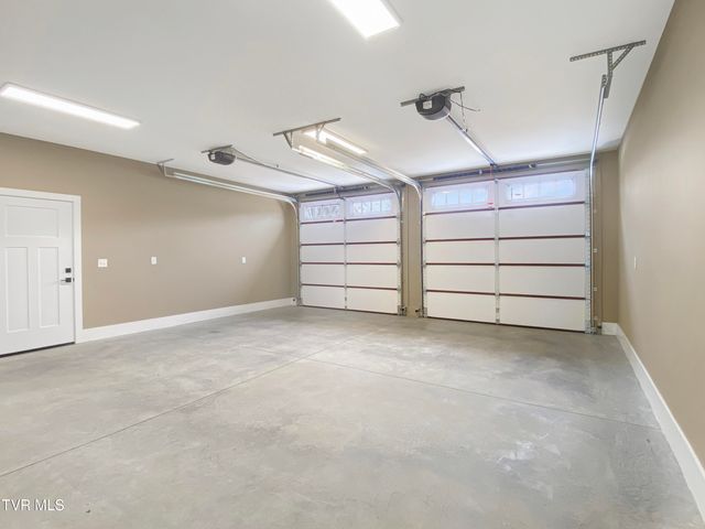 100 Green Lawn Avenue, Greeneville, TN 37743