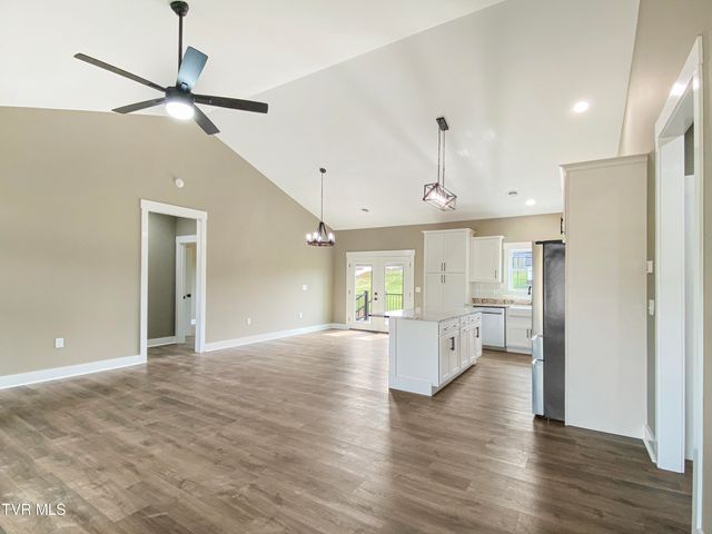 100 Green Lawn Avenue, Greeneville, TN 37743