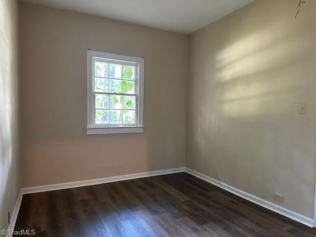 1015 Cranbrook Street, Greensboro, NC 27407