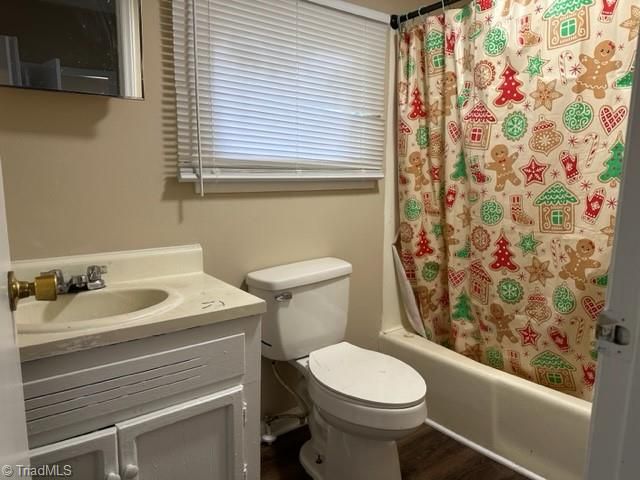 1015 Cranbrook Street, Greensboro, NC 27407
