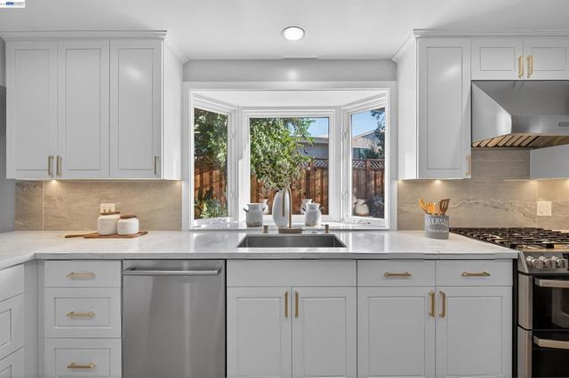 3215 3215 Peachwillow Ln, Walnut Creek, CA 94598