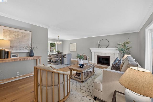 3215 3215 Peachwillow Ln, Walnut Creek, CA 94598