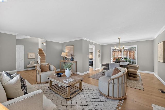 3215 3215 Peachwillow Ln, Walnut Creek, CA 94598