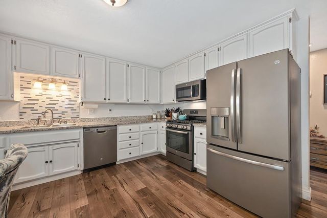 14239 Pepperwood Dr, Penn Valley, CA 95946