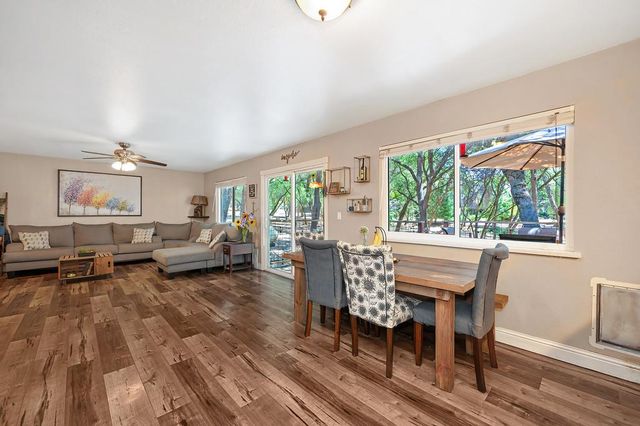 14239 Pepperwood Dr, Penn Valley, CA 95946