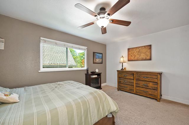 14239 Pepperwood Dr, Penn Valley, CA 95946