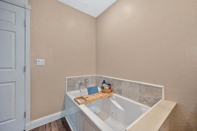 14239 Pepperwood Dr, Penn Valley, CA 95946