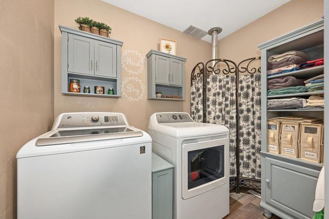 14239 Pepperwood Dr, Penn Valley, CA 95946