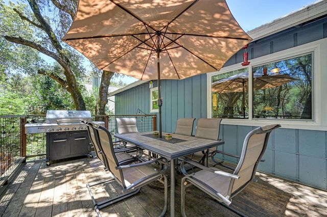 14239 Pepperwood Dr, Penn Valley, CA 95946