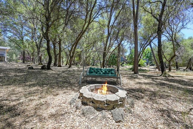 14239 Pepperwood Dr, Penn Valley, CA 95946