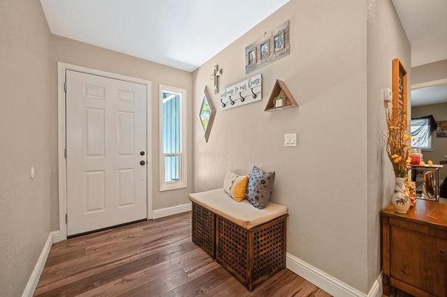 14239 Pepperwood Dr, Penn Valley, CA 95946