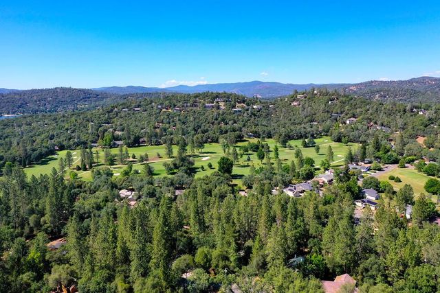 14239 Pepperwood Dr, Penn Valley, CA 95946