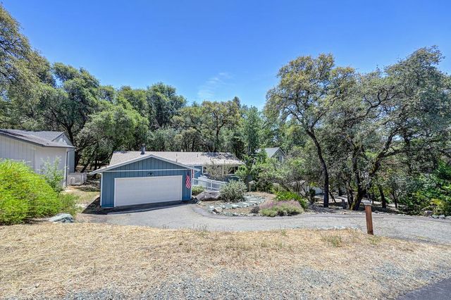 14239 Pepperwood Dr, Penn Valley, CA 95946