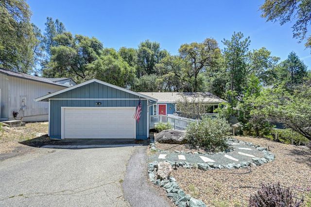 14239 Pepperwood Dr, Penn Valley, CA 95946