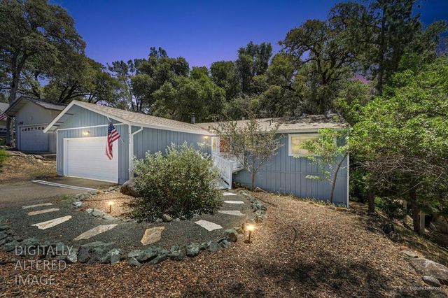14239 Pepperwood Dr, Penn Valley, CA 95946