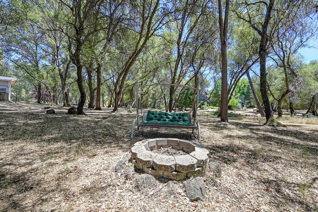 14239 Pepperwood Dr, Penn Valley, CA 95946