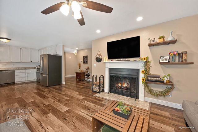 14239 Pepperwood Dr, Penn Valley, CA 95946