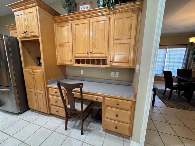 611 Deer Trail, Parsons, KS 67357