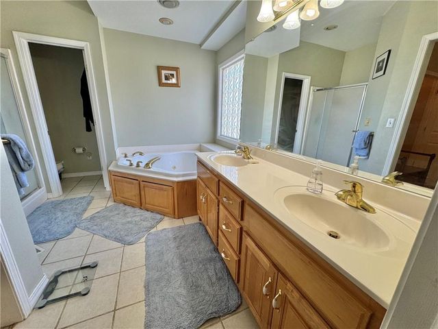 611 Deer Trail, Parsons, KS 67357