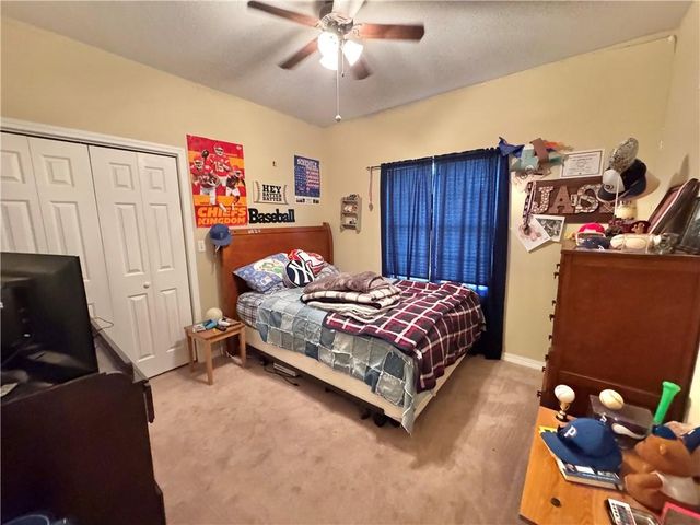 611 Deer Trail, Parsons, KS 67357