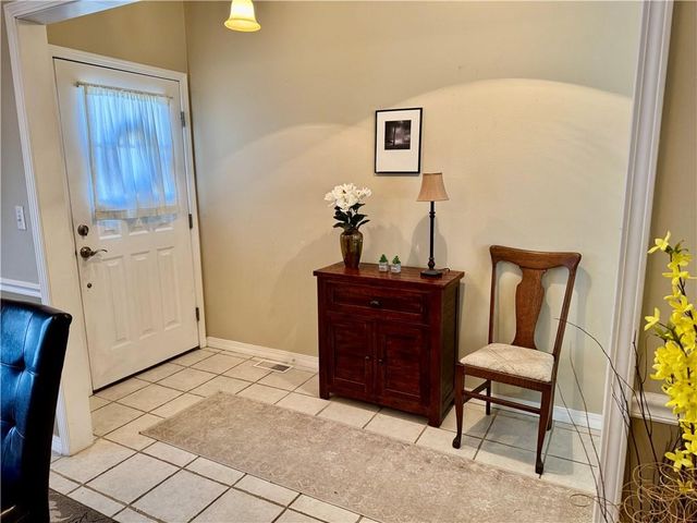 611 Deer Trail, Parsons, KS 67357