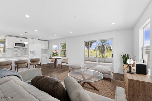 13670 Dowitcher DR, Fort Myers, FL 33908