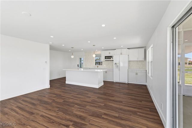 13670 Dowitcher DR, Fort Myers, FL 33908