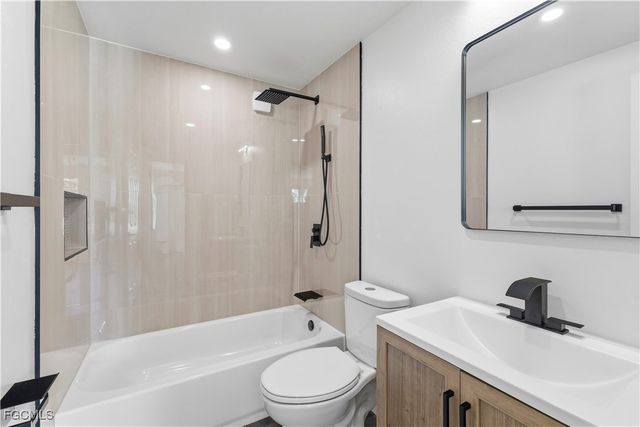 13670 Dowitcher DR, Fort Myers, FL 33908