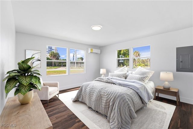 13670 Dowitcher DR, Fort Myers, FL 33908