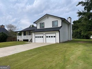 235 Deerfield Drive, Jonesboro, GA 30238