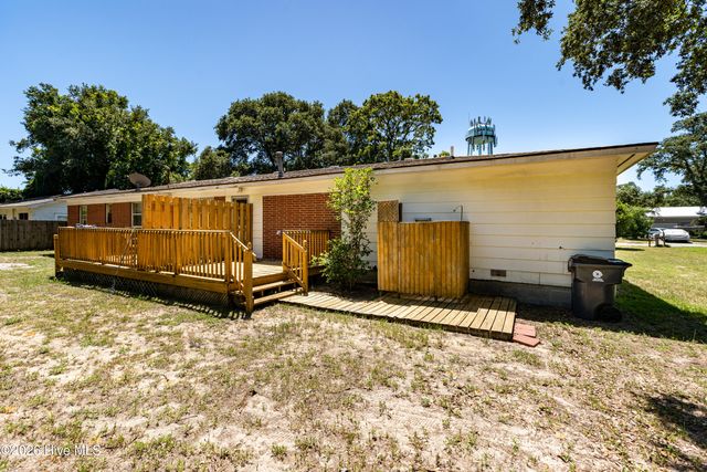 404 Norton Street, Oak Island, NC 28465