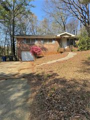 2931 Pine Hill Drive, Kennesaw, GA 30144