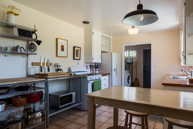 609 Valencia Drive SE, Albuquerque, NM 87108