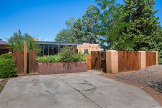 609 Valencia Drive SE, Albuquerque, NM 87108