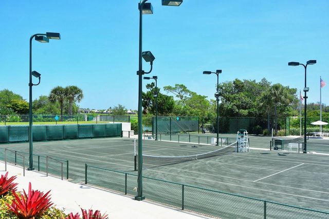 2367 HARBOUR OAKS DRIVE, Longboat Key, FL 34228