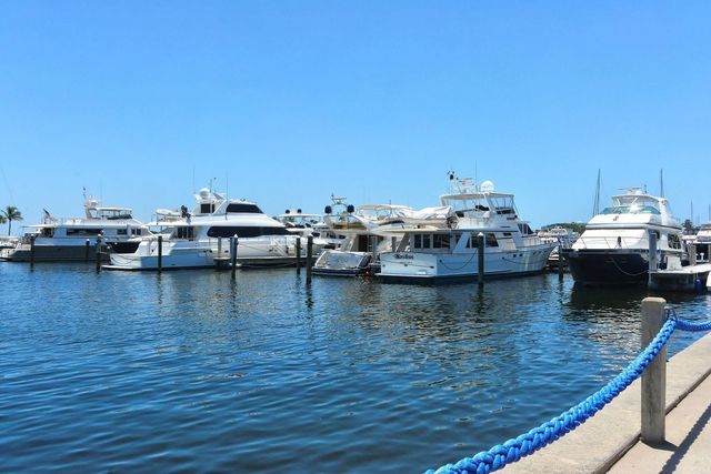 2367 HARBOUR OAKS DRIVE, Longboat Key, FL 34228