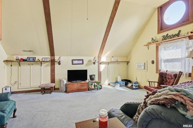 1322 27TH Avenue, Moline, IL 61265