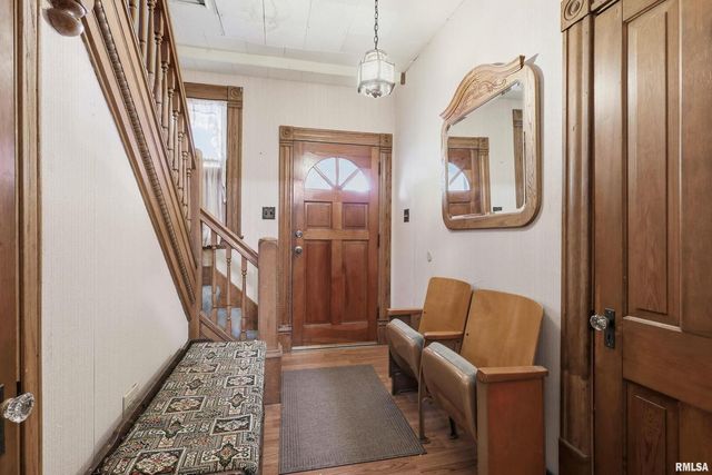 1322 27TH Avenue, Moline, IL 61265