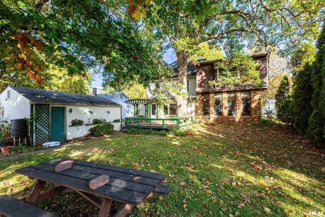 1322 27TH Avenue, Moline, IL 61265