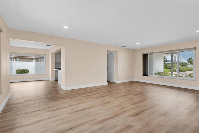 315 BUTTONWOOD LANE, Largo, FL 33770